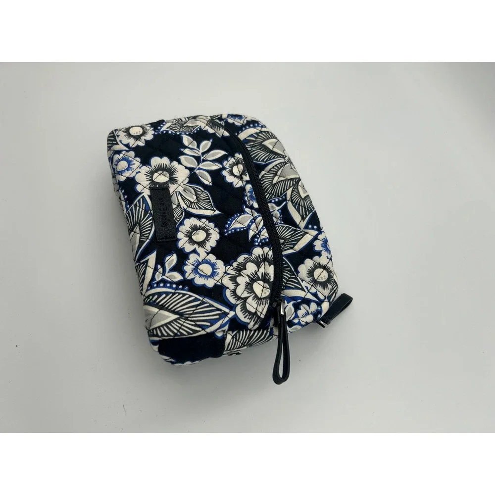 Vera Bradley Quilted Floral Cosmetic Bag Navy BlueWhite Makeup Pouch Travel Case